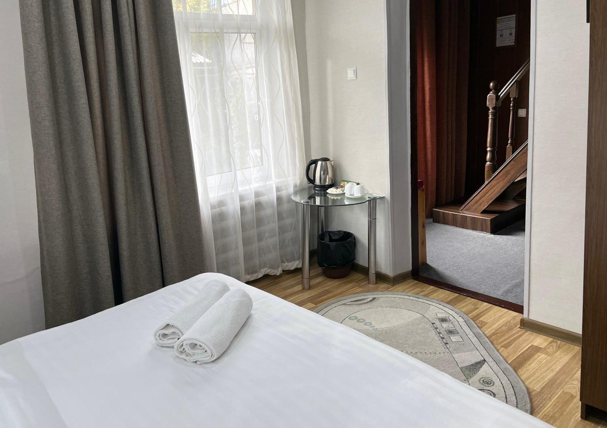 Frodo Hotell Tasjkent Eksteriør bilde